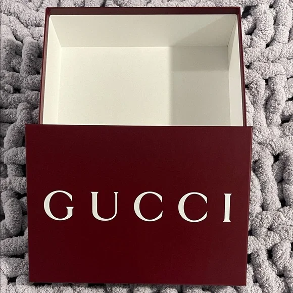 Gucci Burgundy Box - Picture 3 of 3